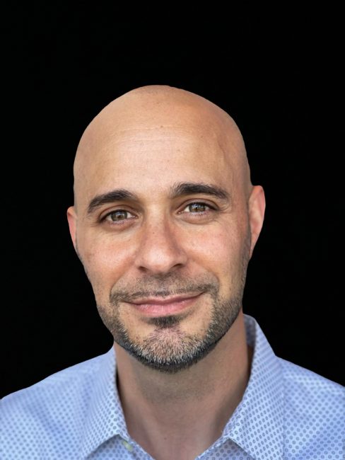 headshot 01 (7)